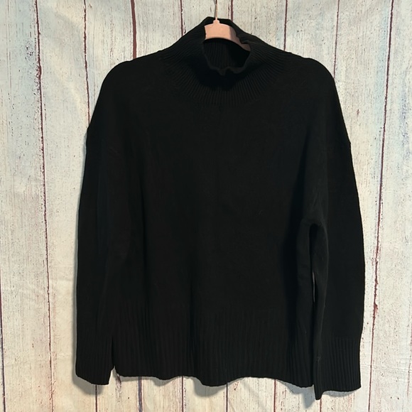 NWT Everlane The Cashmere Oversized Turtleneck - Picture 7 of 13